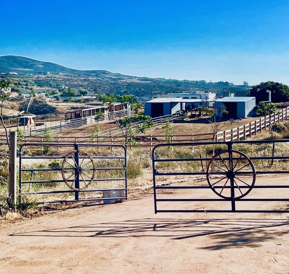 Rustic Farm Stay Темекула Екстер'єр фото
